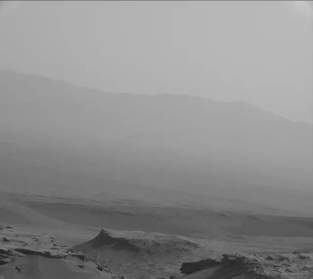 Sol 2711: Mast Camera (Mastcam)