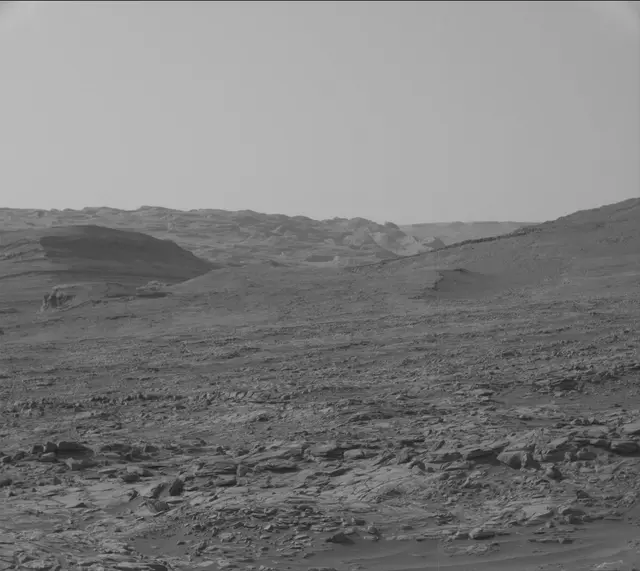 Sol 2711: Mast Camera (Mastcam)