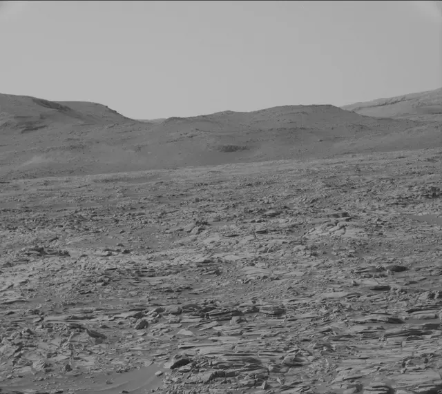 Sol 2711: Mast Camera (Mastcam)