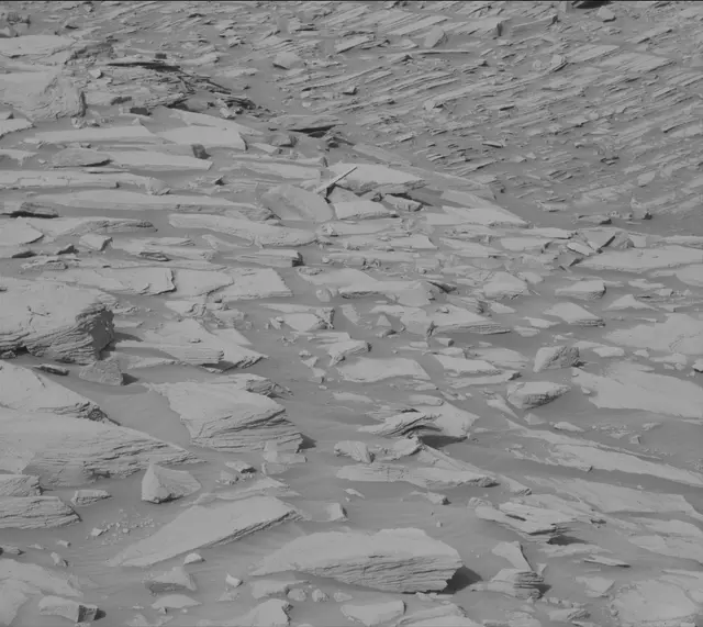 Sol 2711: Mast Camera (Mastcam)