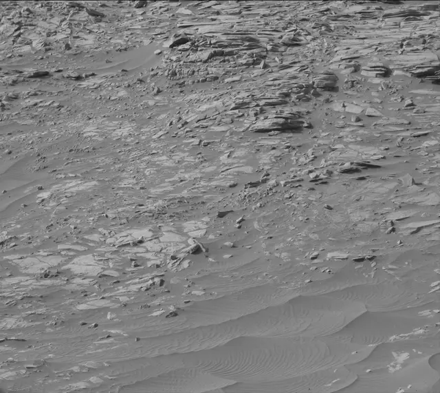 Sol 2711: Mast Camera (Mastcam)