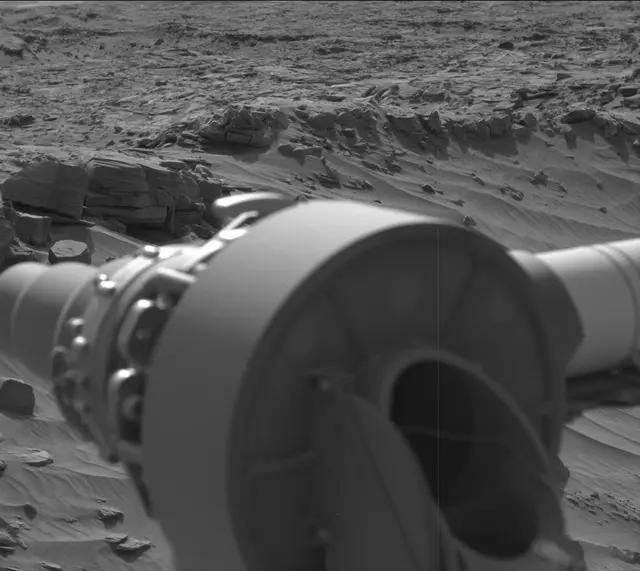 Sol 2711: Mast Camera (Mastcam)