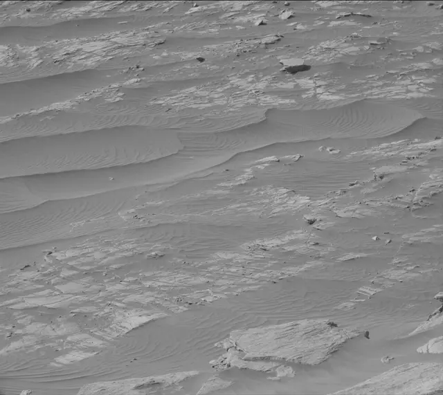 Sol 2711: Mast Camera (Mastcam)