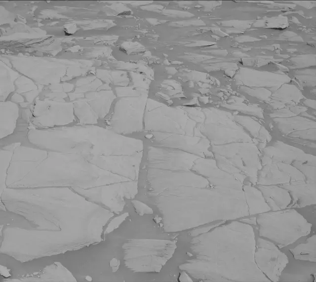 Sol 2711: Mast Camera (Mastcam)