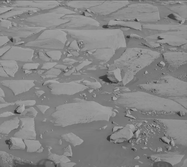 Sol 2711: Mast Camera (Mastcam)