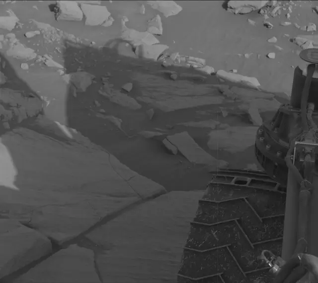 Sol 2711: Mast Camera (Mastcam)