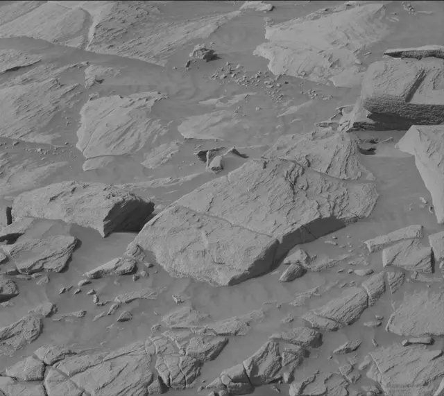 Sol 2711: Mast Camera (Mastcam)