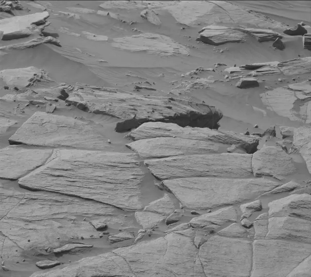 Sol 2711: Mast Camera (Mastcam)