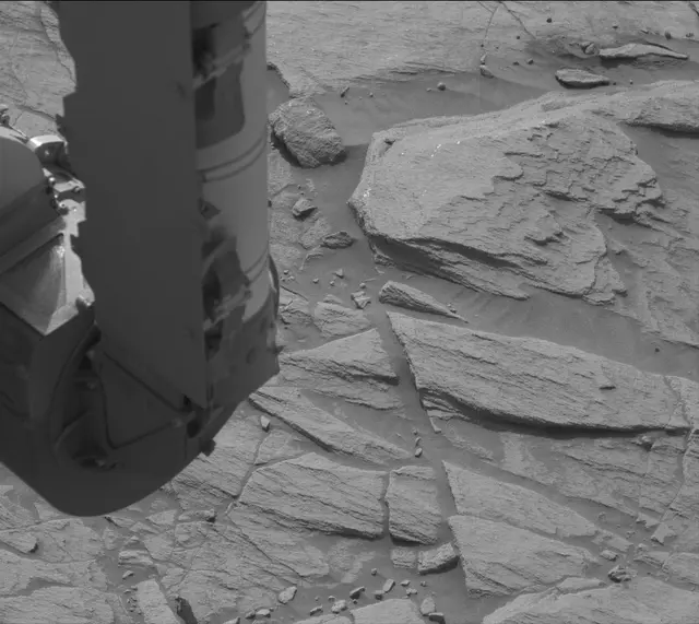 Sol 2711: Mast Camera (Mastcam)