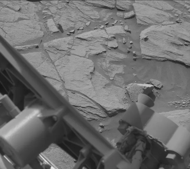 Sol 2711: Mast Camera (Mastcam)