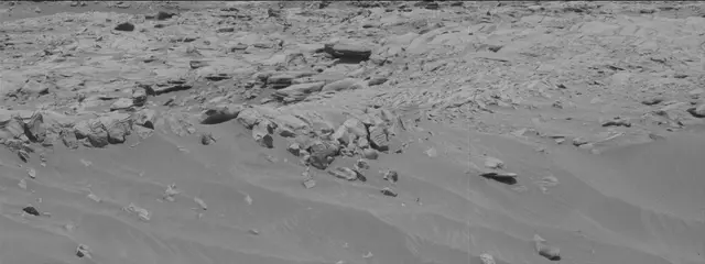 Sol 2712: Mast Camera (Mastcam)