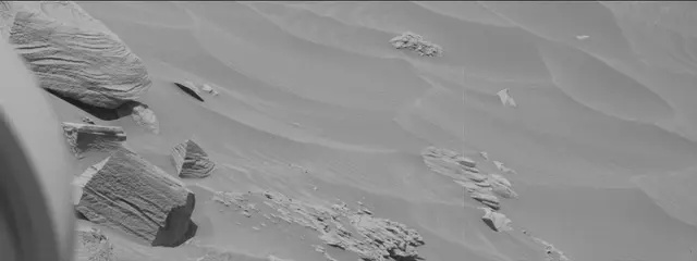 Sol 2712: Mast Camera (Mastcam)