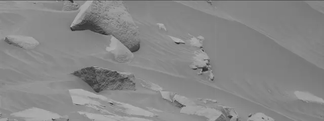 Sol 2712: Mast Camera (Mastcam)