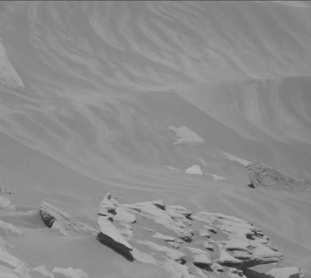 Sol 2712: Mast Camera (Mastcam)