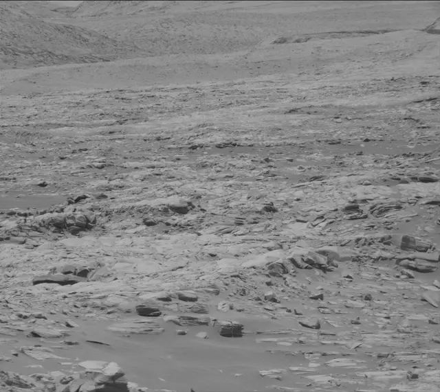 Sol 2716: Mast Camera (Mastcam)