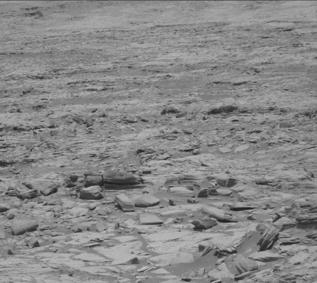 Sol 2716: Mast Camera (Mastcam)