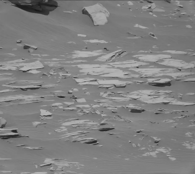 Sol 2716: Mast Camera (Mastcam)