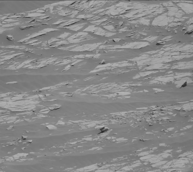 Sol 2716: Mast Camera (Mastcam)