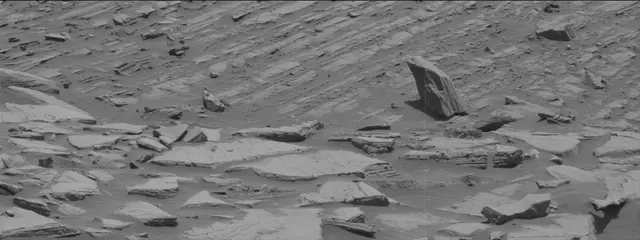Sol 2717: Mast Camera (Mastcam)