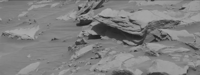 Sol 2717: Mast Camera (Mastcam)