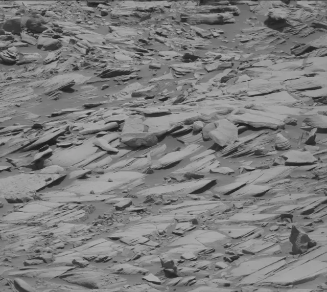 Sol 2717: Mast Camera (Mastcam)