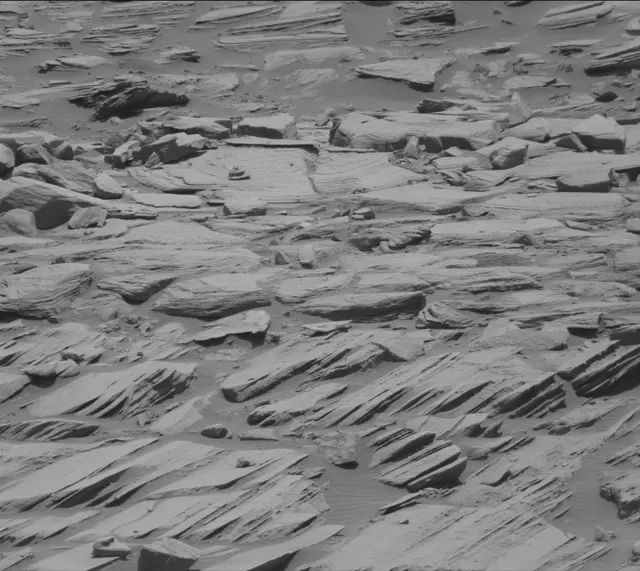 Sol 2717: Mast Camera (Mastcam)