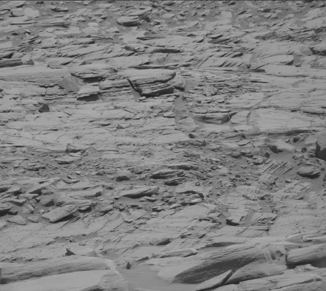 Sol 2717: Mast Camera (Mastcam)