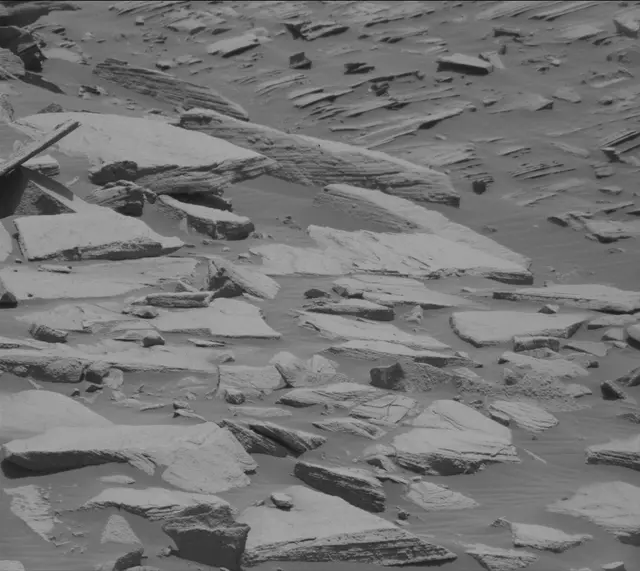 Sol 2717: Mast Camera (Mastcam)