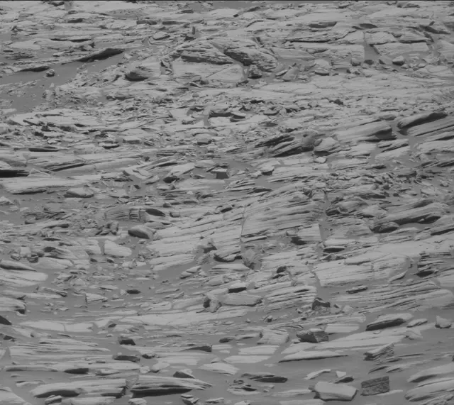 Sol 2717: Mast Camera (Mastcam)