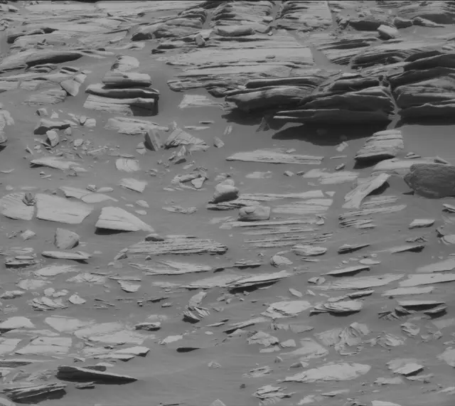 Sol 2717: Mast Camera (Mastcam)