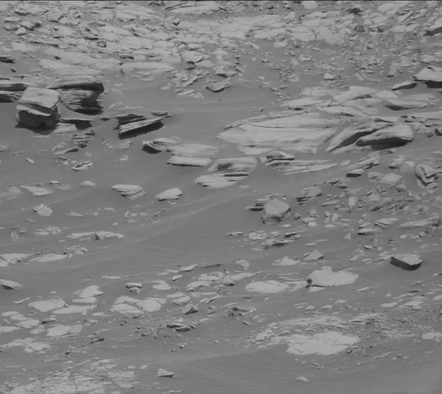 Sol 2717: Mast Camera (Mastcam)