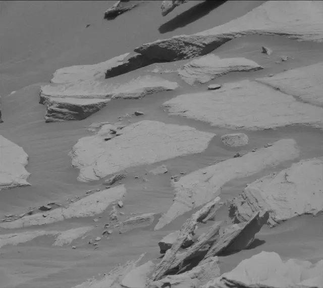 Sol 2717: Mast Camera (Mastcam)