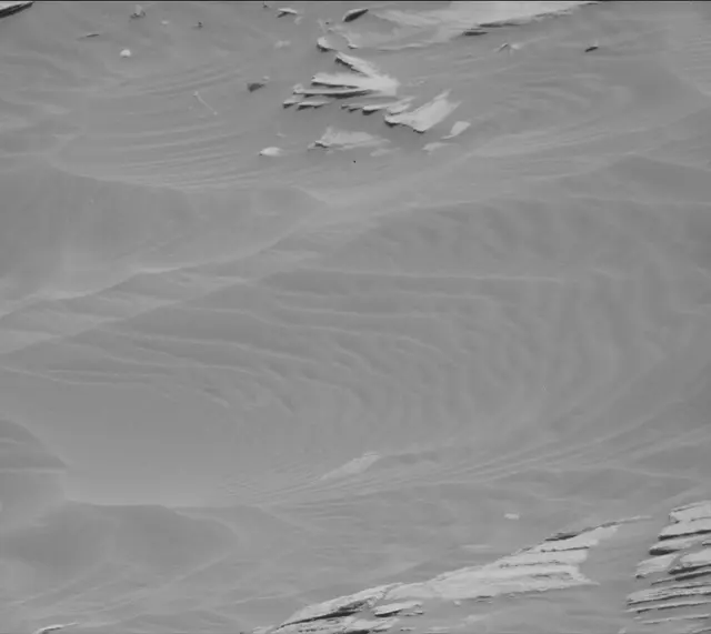 Sol 2717: Mast Camera (Mastcam)