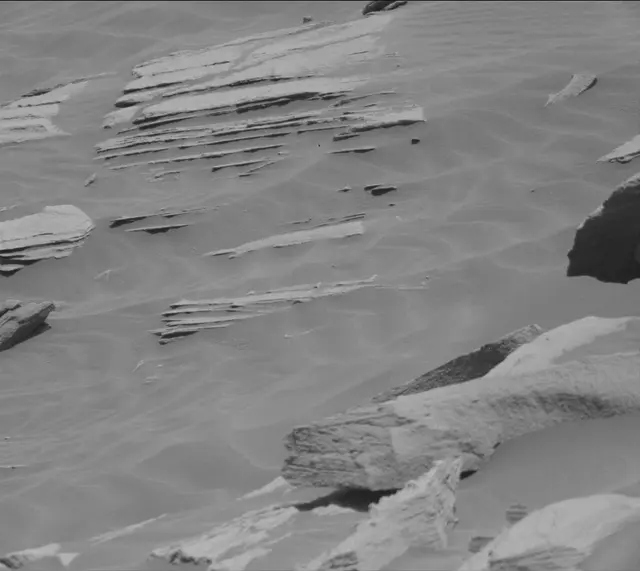 Sol 2717: Mast Camera (Mastcam)