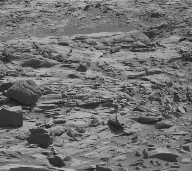 Sol 2719: Mast Camera (Mastcam)