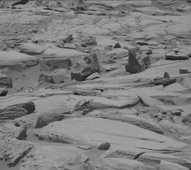 Sol 2720: Mast Camera (Mastcam)