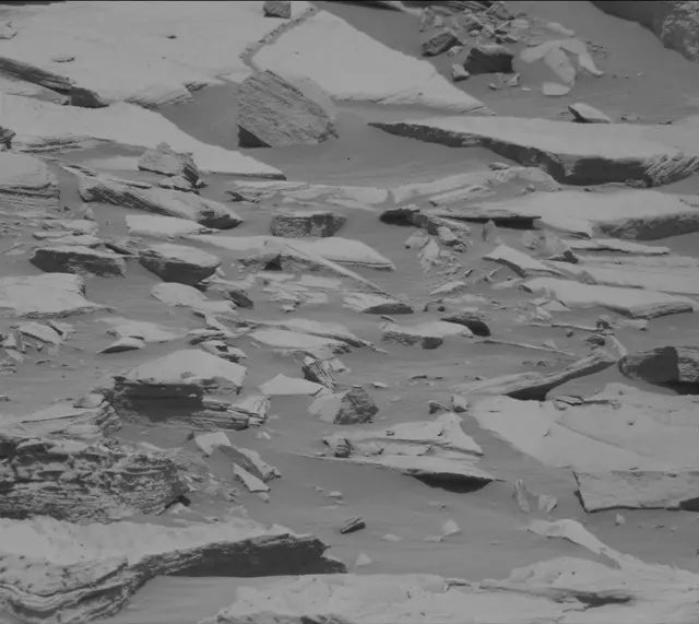 Sol 2720: Mast Camera (Mastcam)
