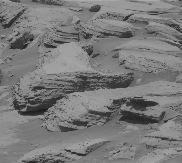 Sol 2720: Mast Camera (Mastcam)