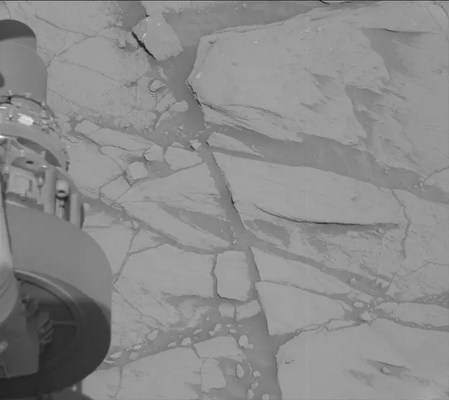 Sol 2724: Mast Camera (Mastcam)