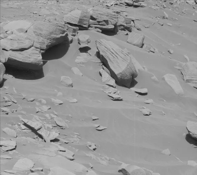 Sol 2725: Mast Camera (Mastcam)