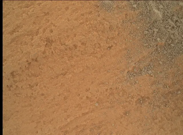 Sol 2725: Mars Hand Lens Imager (MAHLI)