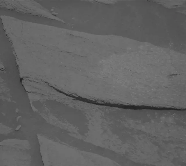 Sol 2726: Mast Camera (Mastcam)