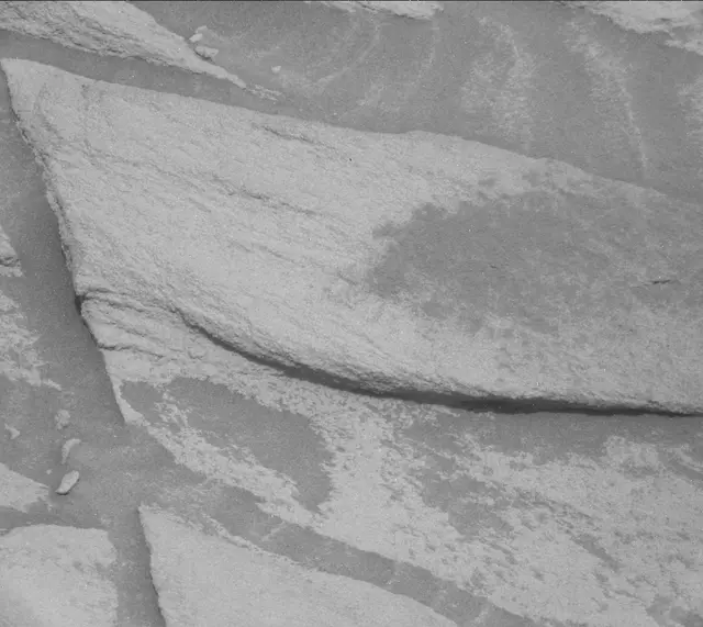 Sol 2726: Mast Camera (Mastcam)