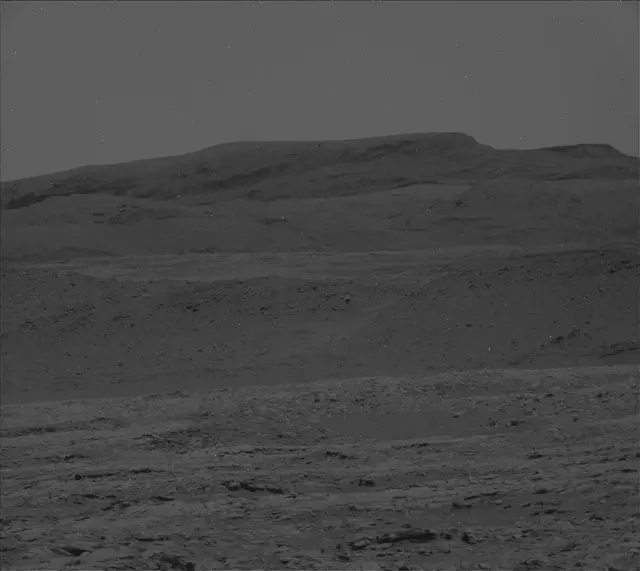 Sol 2726: Mast Camera (Mastcam)