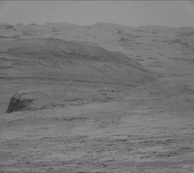 Sol 2726: Mast Camera (Mastcam)