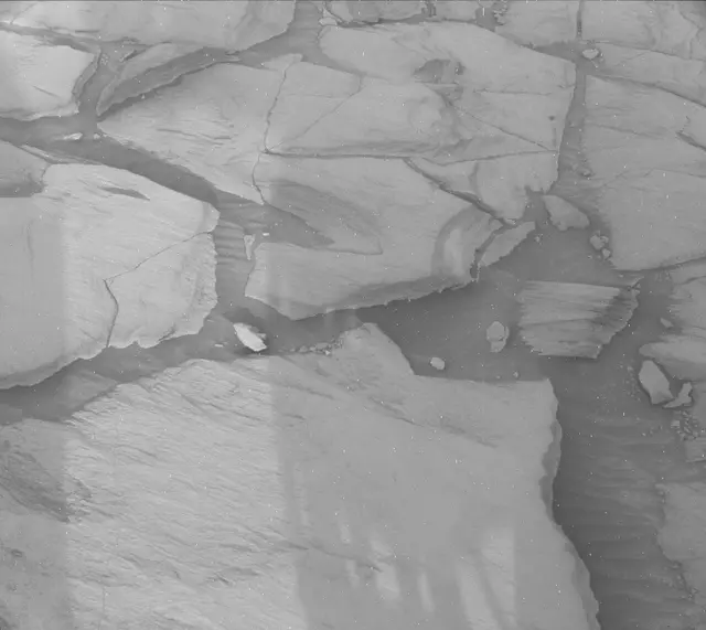 Sol 2727: Mast Camera (Mastcam)