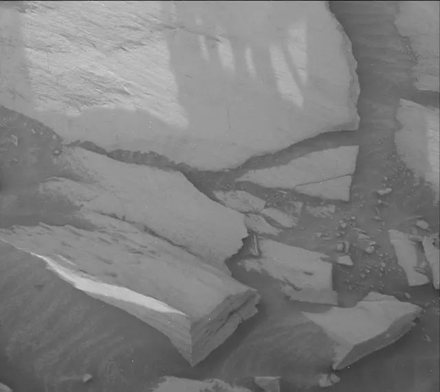 Sol 2727: Mast Camera (Mastcam)