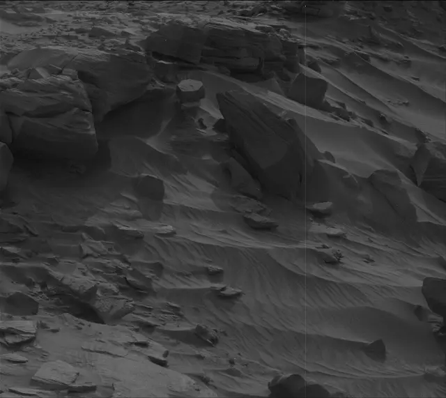 Sol 2727: Mast Camera (Mastcam)