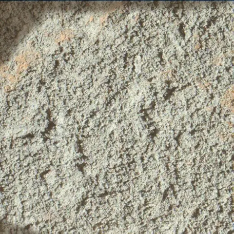 Sol 2727: Mars Hand Lens Imager (MAHLI)