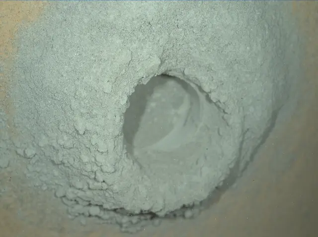 Sol 2727: Mars Hand Lens Imager (MAHLI)
